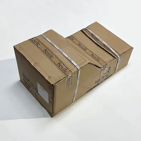 Preço baixo, popular, homens usam mictório de alta qualidade para projeto público